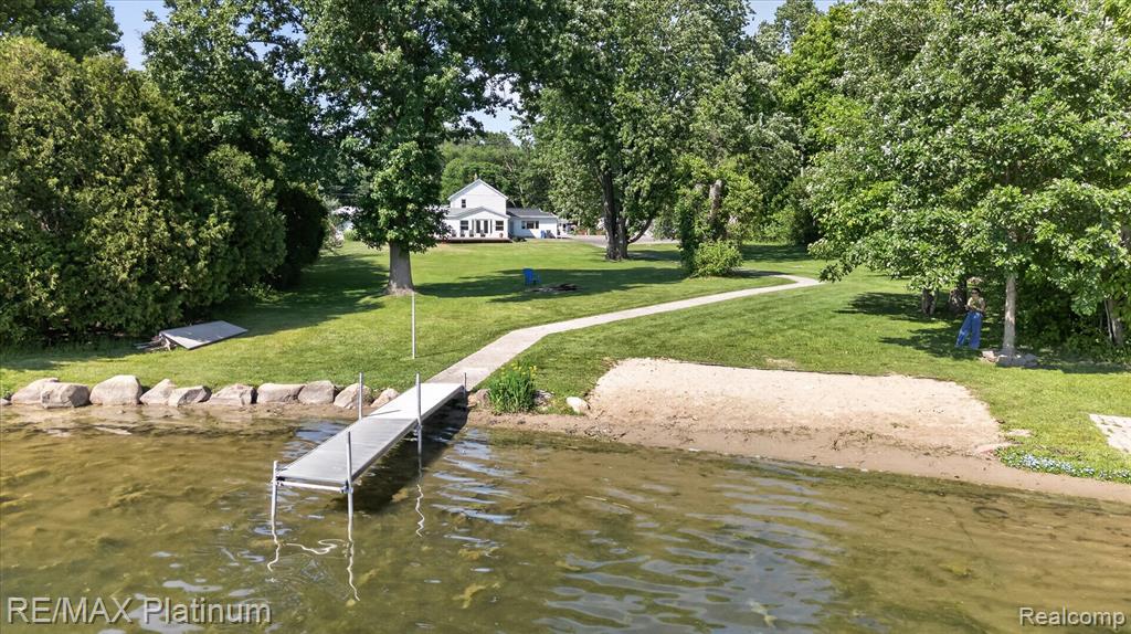 1462 S HUGHES Road, Howell, MI 48843 — Photo 17