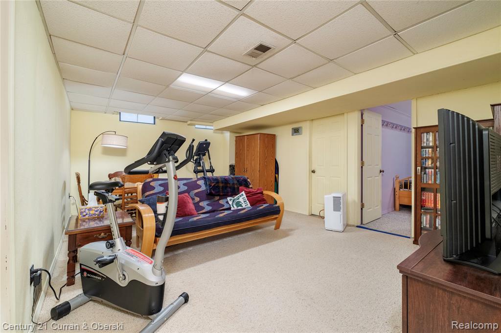44976 Yorkshire Drive, Novi, MI — Photo 27