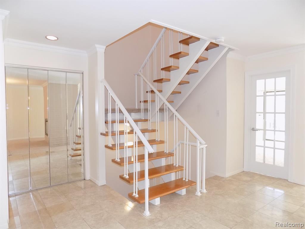 7158 PEBBLE PARK Drive, West Bloomfield, MI — Photo 8