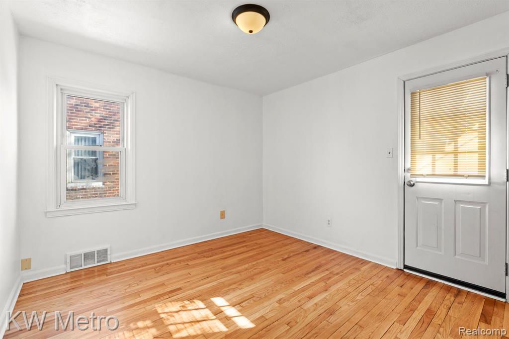 9827 APPLETON, Redford, MI 48239 — Photo 18