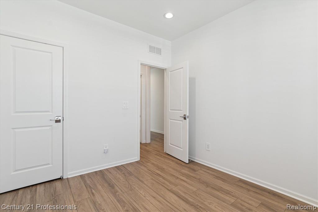 2843 DILLON Drive, Ann Arbor, MI 48105 — Photo 22