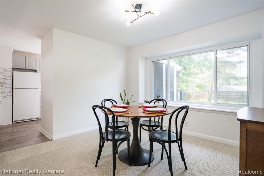 3973 Oak Knoll Road, Waterford, MI 48328 — Photo 14