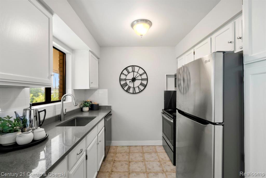 500 Ford Street, B5, Plymouth, MI 48170 — Photo 13
