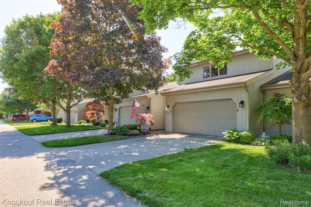57 PINE GROVE Drive, Frankenmuth, MI 48734 — Photo 48