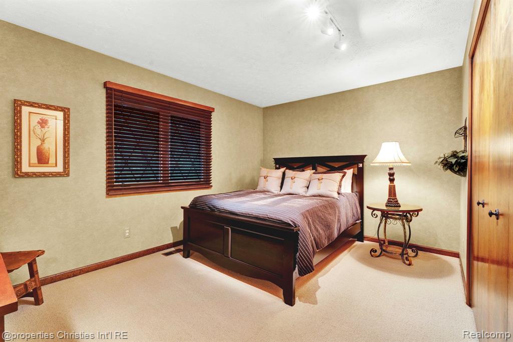 1100 Bretton Lane, Bloomfield Hills, MI 48304 — Photo 41