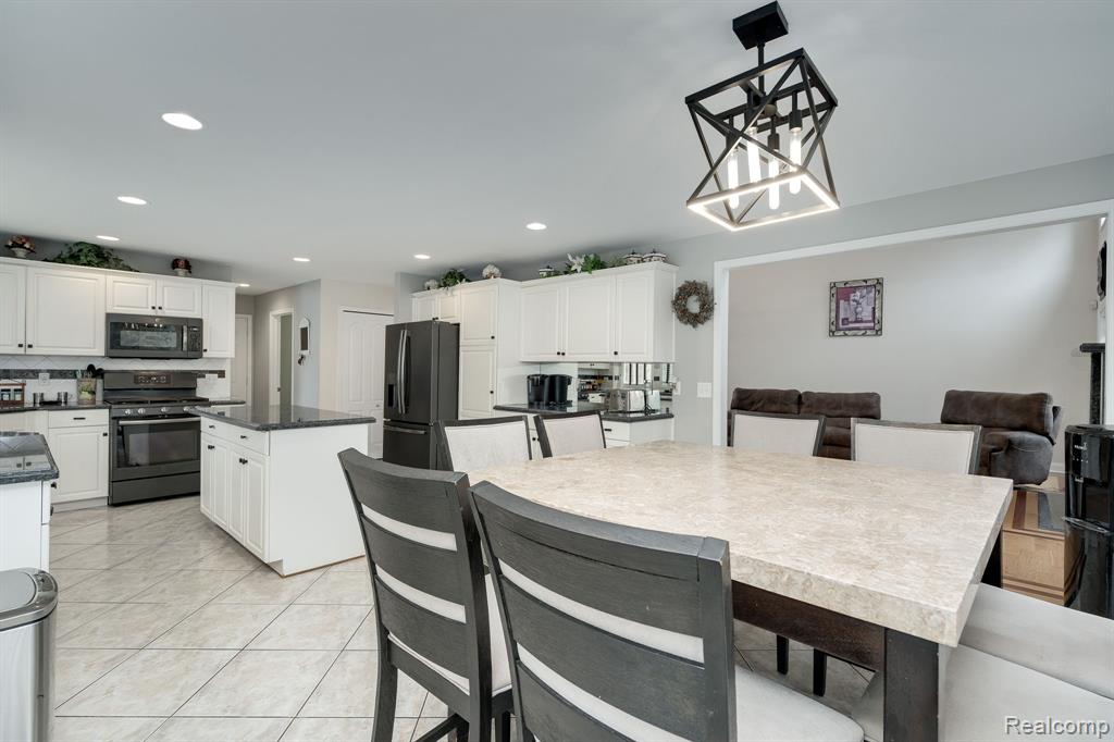 54678 Cabrillo Drive, Macomb, MI 48042 — Photo 13