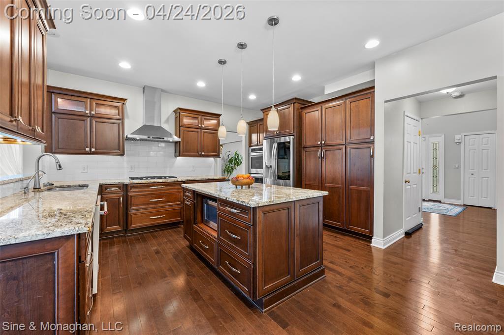 4451 Carriage Hill Court, Rochester, MI 48306 — Photo 13