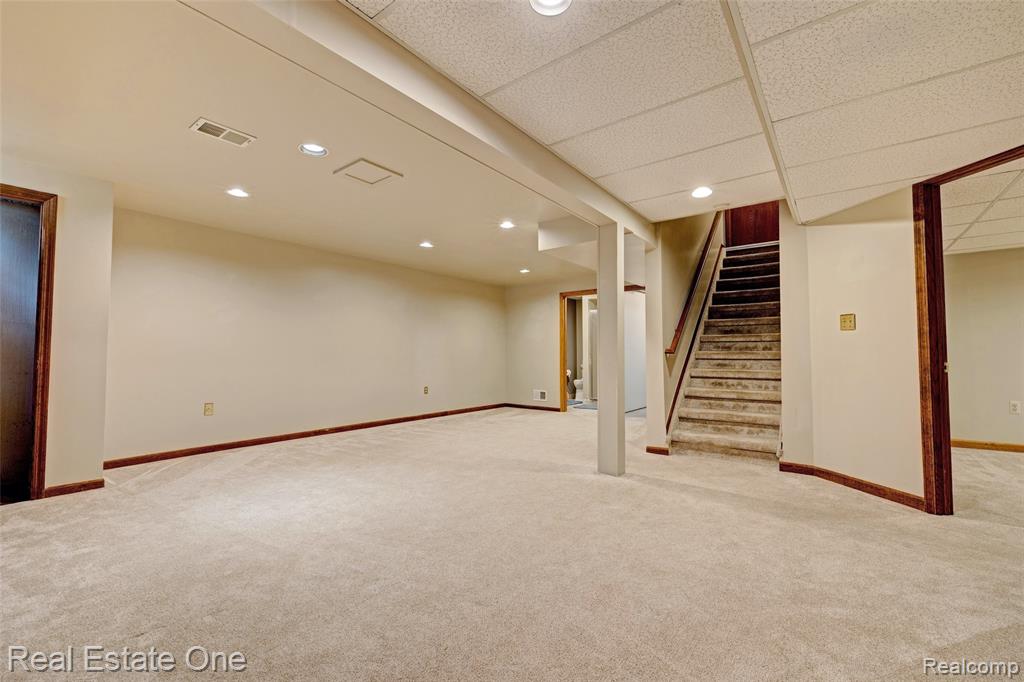 5370 Greenview Drive, Clarkston, MI 48348 — Photo 39