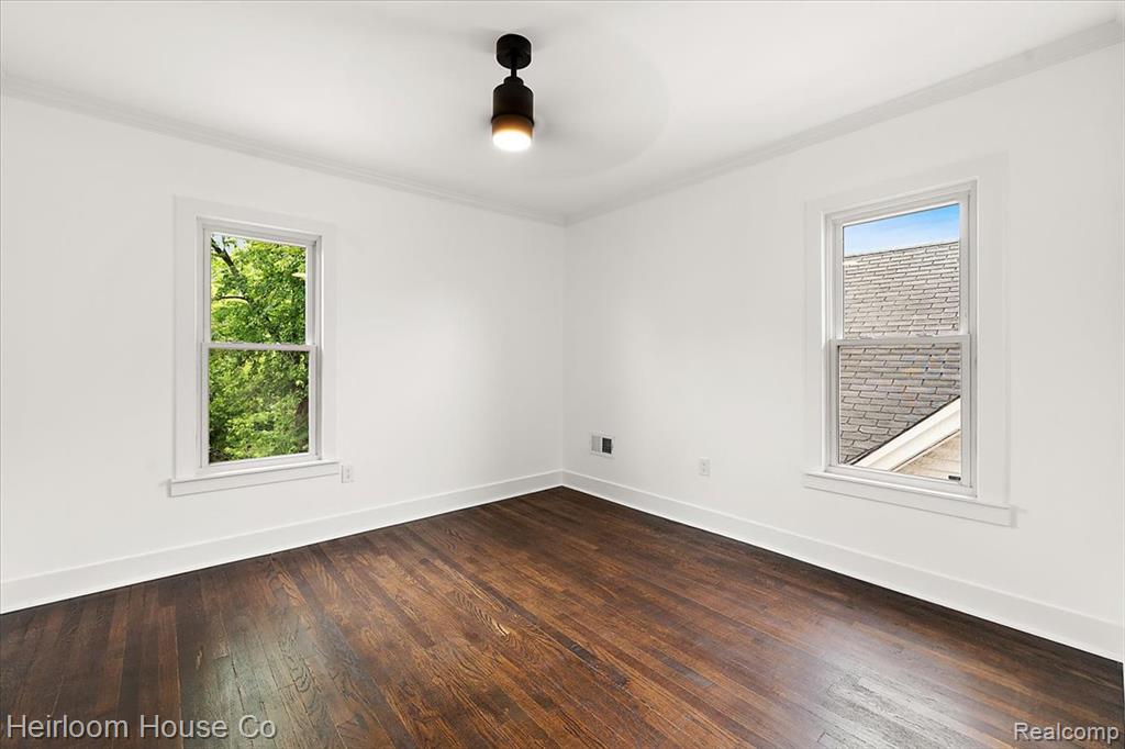 5360 Burns Street, Detroit, MI 48213 — Photo 13