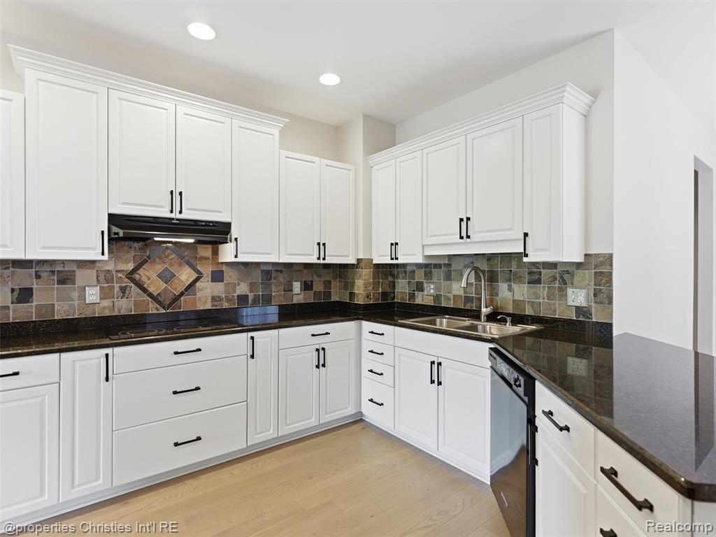 10822 Sparkling Waters Court, South Lyon, MI 48178 — Photo 22