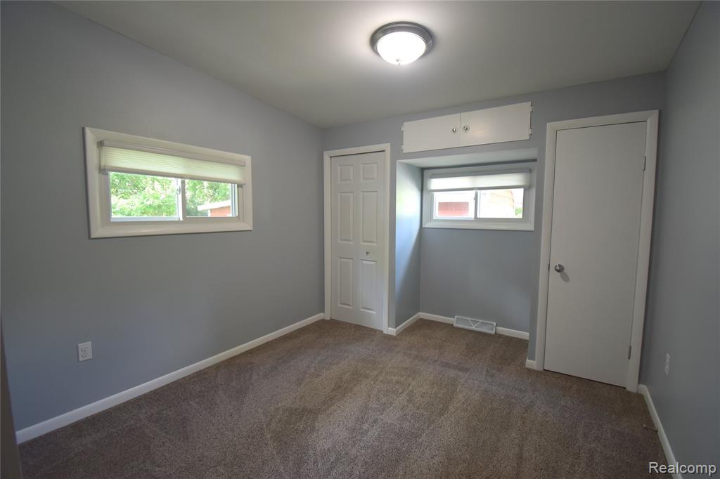 9663 Winston Road, Pinckney, MI 48169 — Photo 11
