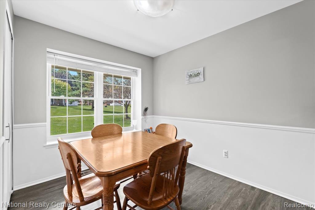 42142 Roscommon Street, Novi, MI 48167 — Photo 13