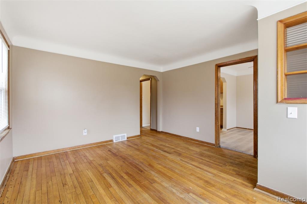 7676 Pierson Street, Detroit, MI 48228 — Photo 5
