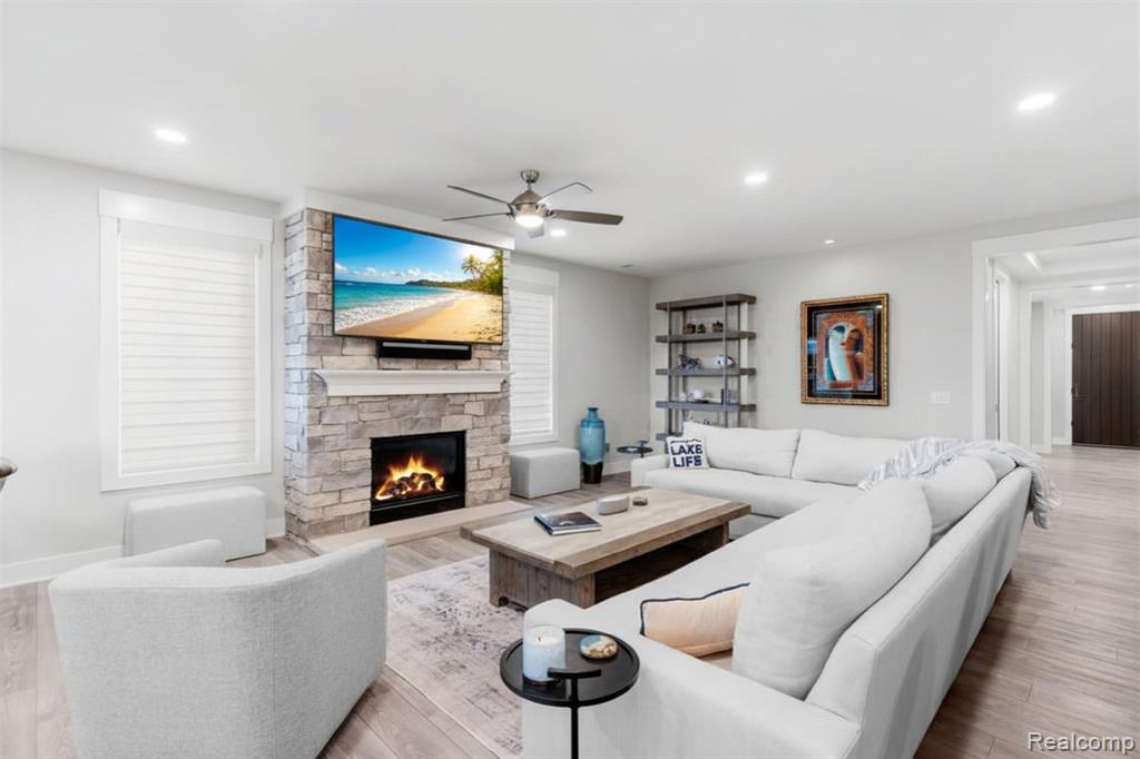 2031 Ottawa Beach Road, Holland, MI 49424 — Photo 9