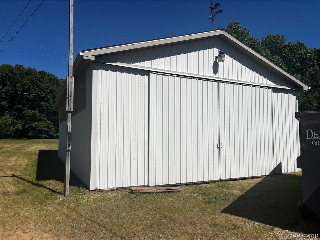 3594 N Lapeer Road, Lapeer, MI 48446 — Photo 3
