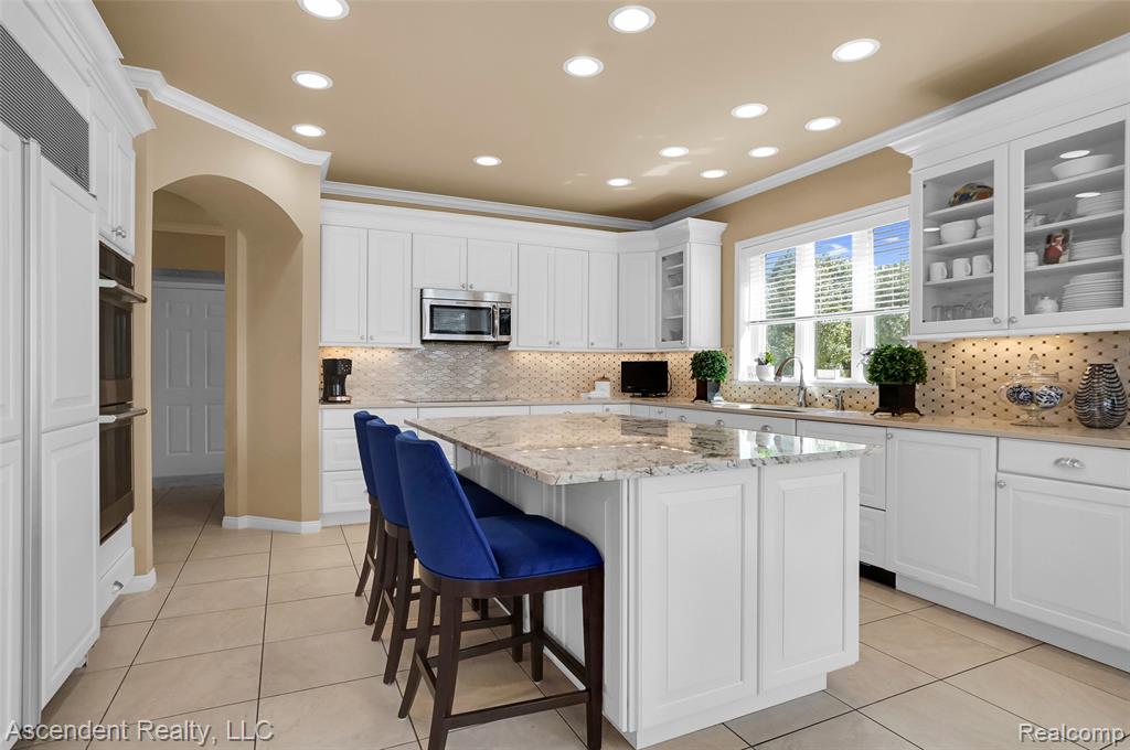 54127 Salem Drive, Shelby Twp, MI 48316 — Photo 11