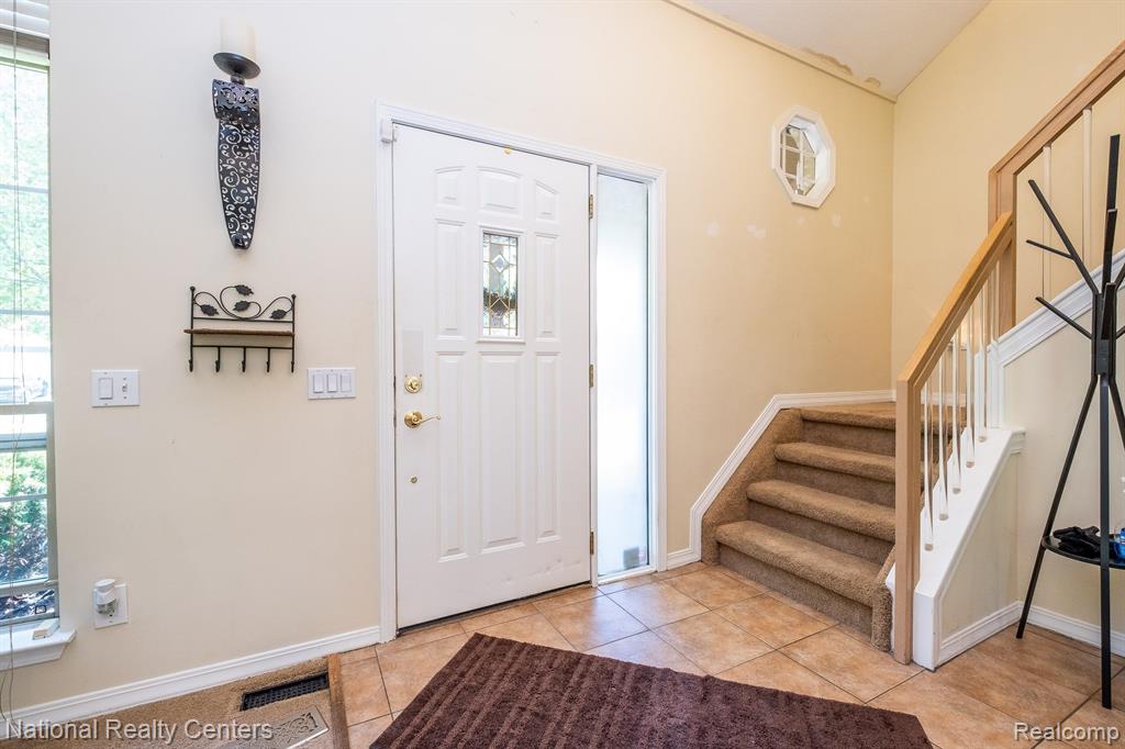 5382 HIGH RIDGE Drive, Ypsilanti, MI 48197 — Photo 6