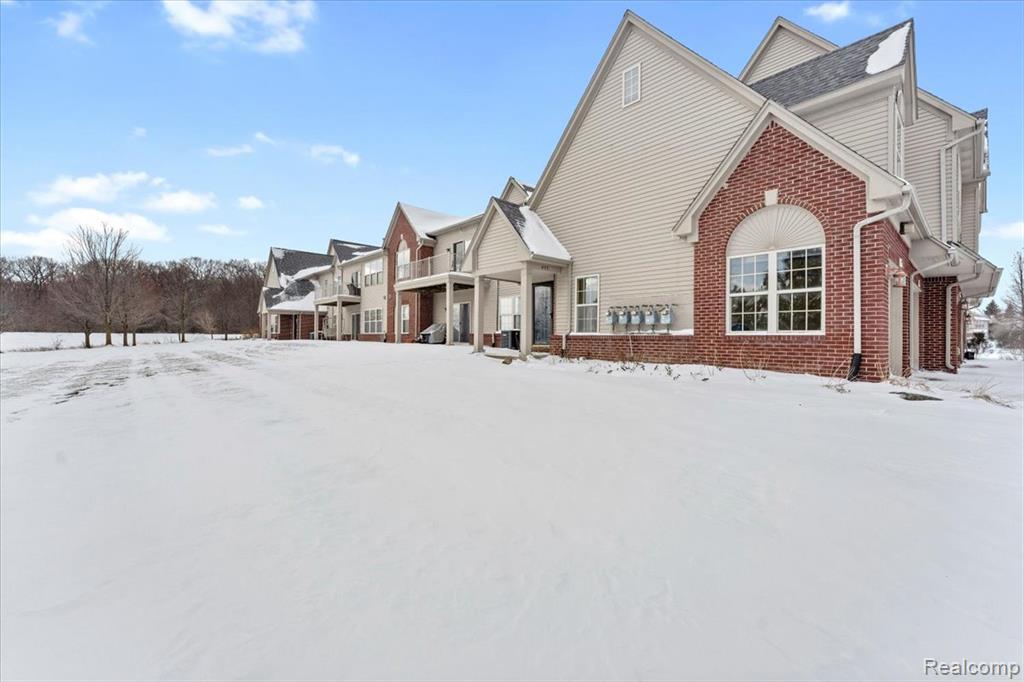 495 Addington Lane, Ann Arbor, MI 48108 — Photo 2