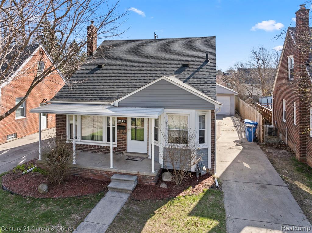 8242 RIVERDALE Street, Dearborn Heights, MI 48127 — Photo 3