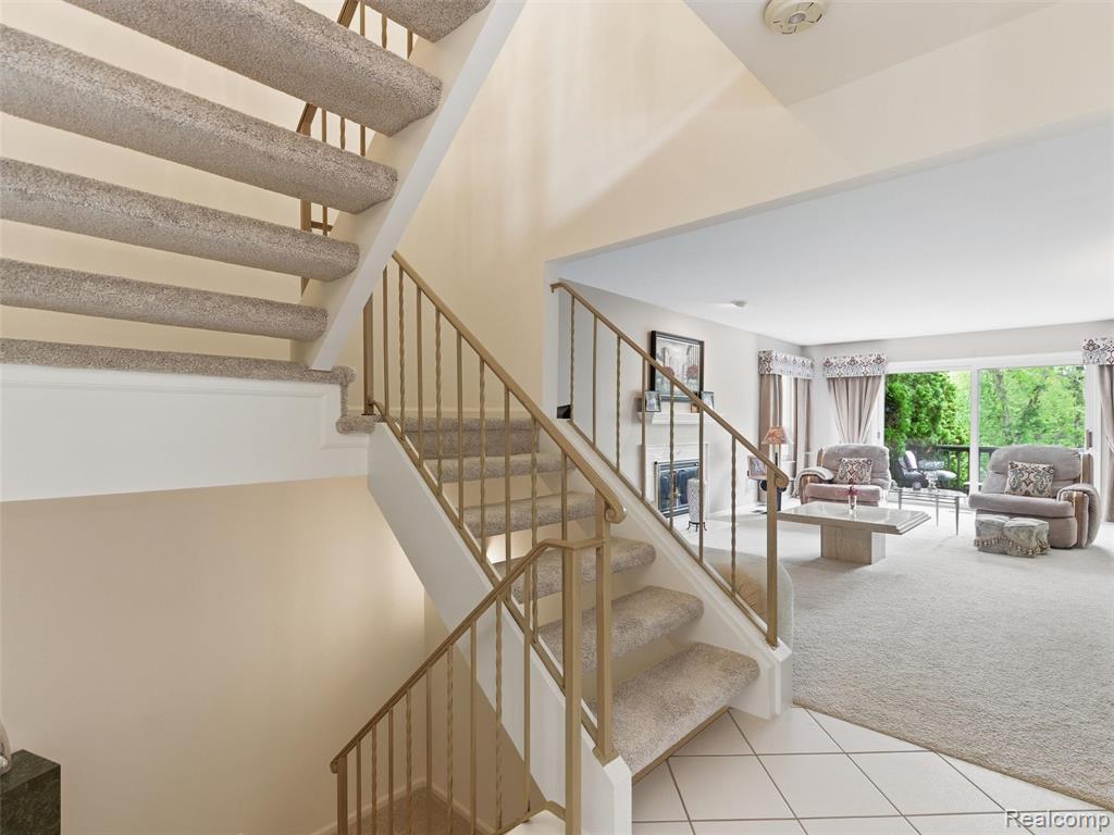 4261 Wabeek Lake Drive S, Bloomfield Hills, MI 48302 — Photo 7