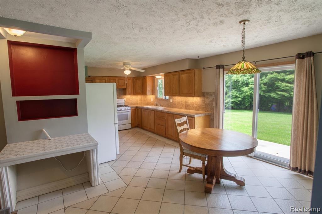 8040 Smith Road, Gaines Vlg, MI 48436 — Photo 15