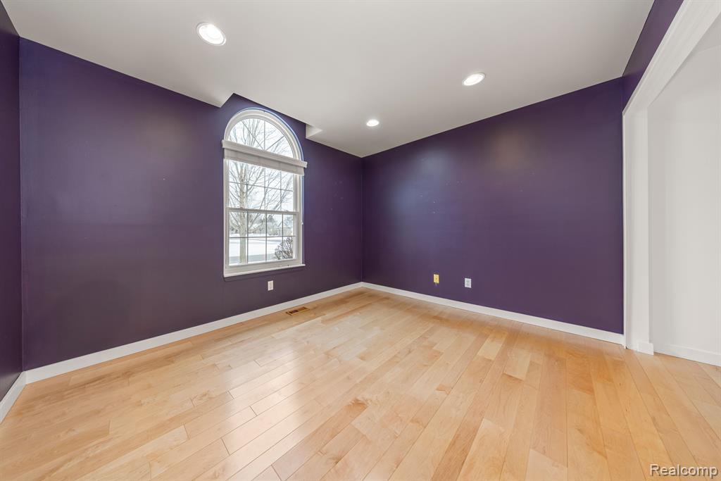 165 WINDING Brook, Commerce Twp, MI 48390 — Photo 18