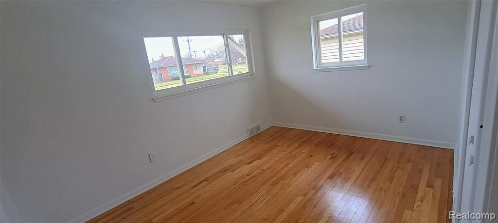 8025 Randy Drive, Westland, MI — Photo 11