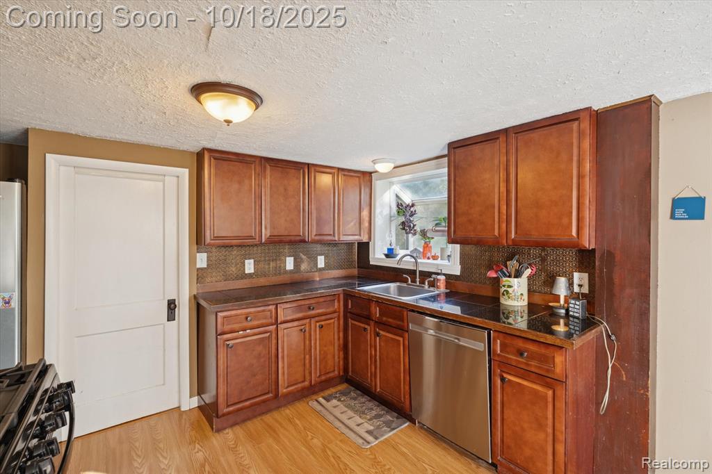 802 Tickner Street, Linden, MI 48451 — Photo 14