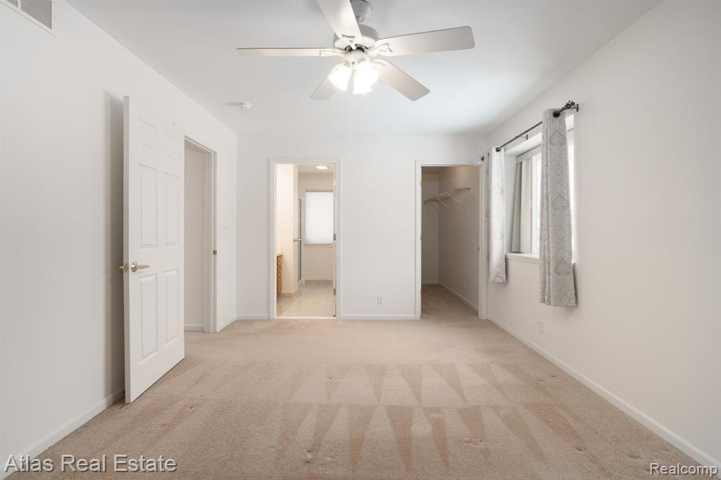 10200 Hawthorne Circle, Goodrich Vlg, MI — Photo 24