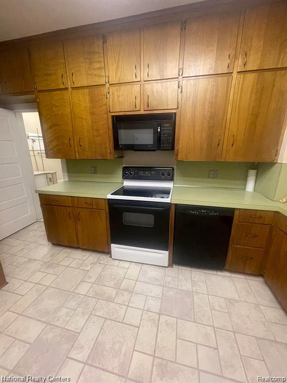 604 Union Street, Milford, MI 48381 — Photo 14