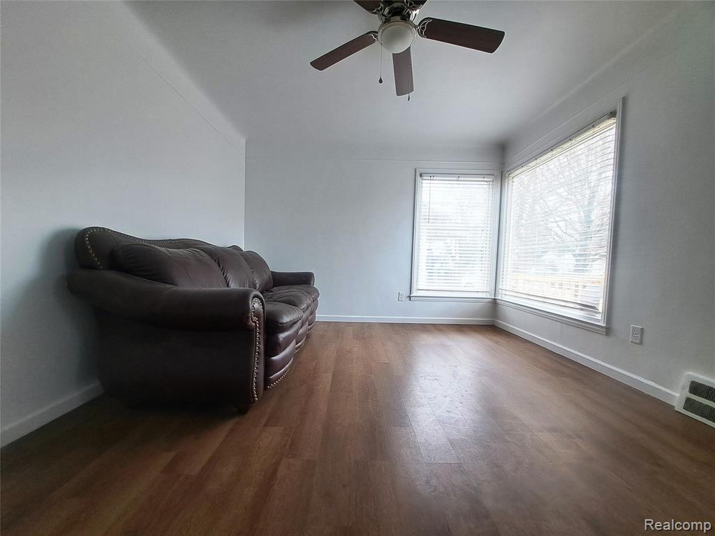 13360 Jobin Street, Southgate, MI 48195 — Photo 2