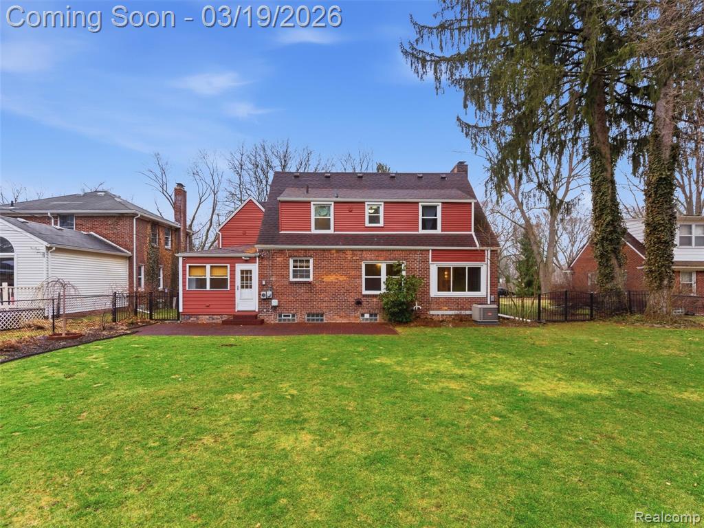 27320 Sunset Boulevard E, Lathrup Village, MI 48076 — Photo 50