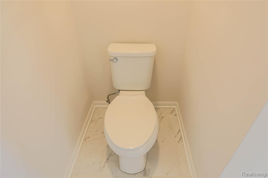 13101 Valencia Drive, Utica, MI 48315 — Photo 14