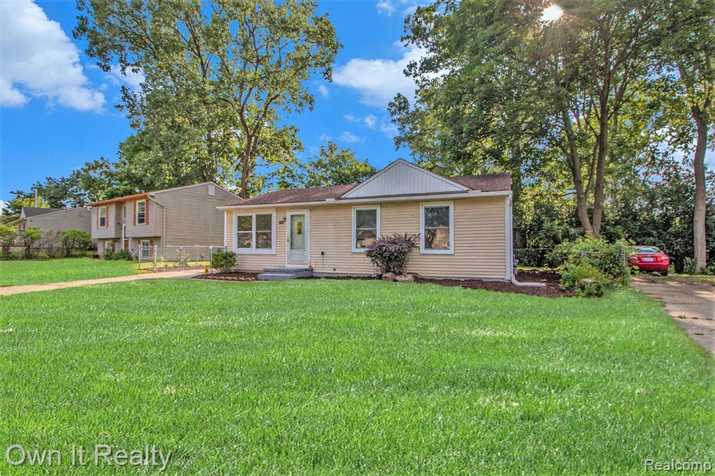 2188 HEMLOCK Drive, Ann Arbor, MI 48108 — Photo 2