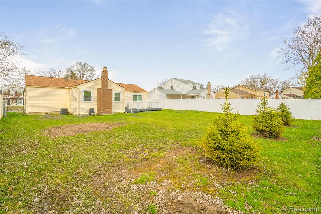 5745 NEW MEADOW Drive, Ypsilanti, MI 48197 — Photo 6