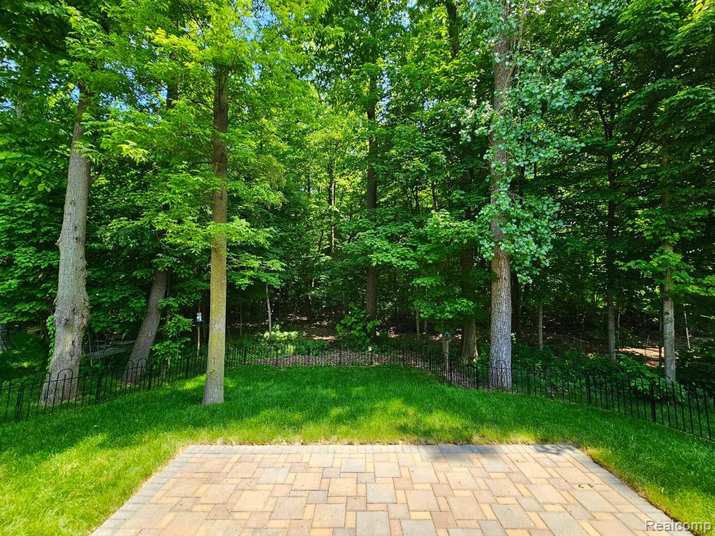 13401 STAMFORD Road, Belleville, MI 48111 — Photo 44