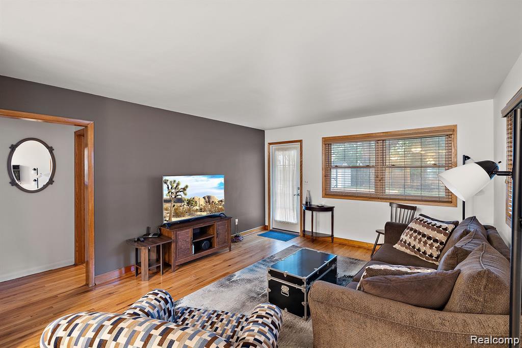 836 Miller Avenue, Rochester, MI 48307 — Photo 14