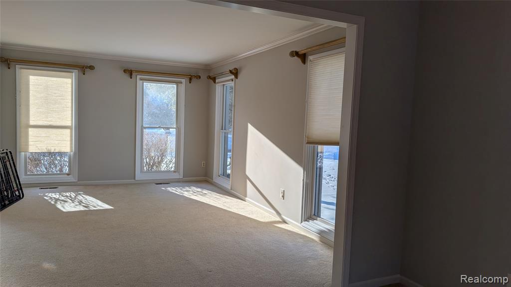 4912 OAK RIVER Drive, Troy, MI 48098 — Photo 7