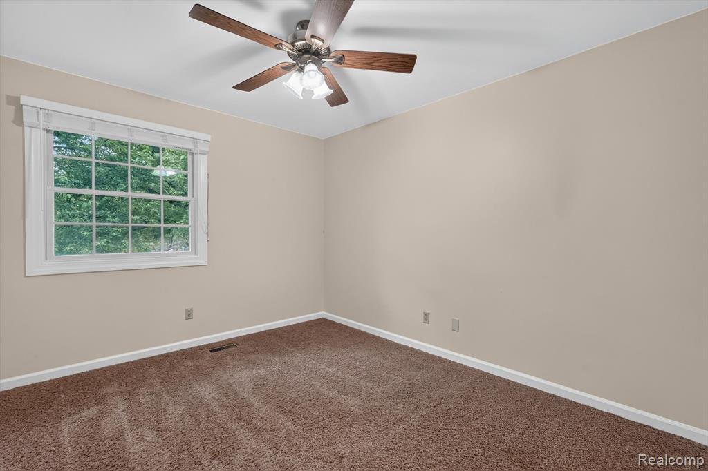 5521 Independence Colony Road, Grand Blanc, MI 48439 — Photo 28