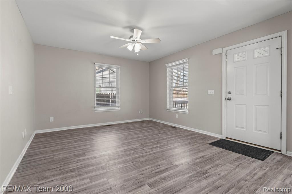 21025 Glen Lodge Road, Ferndale, MI 48220 — Photo 7