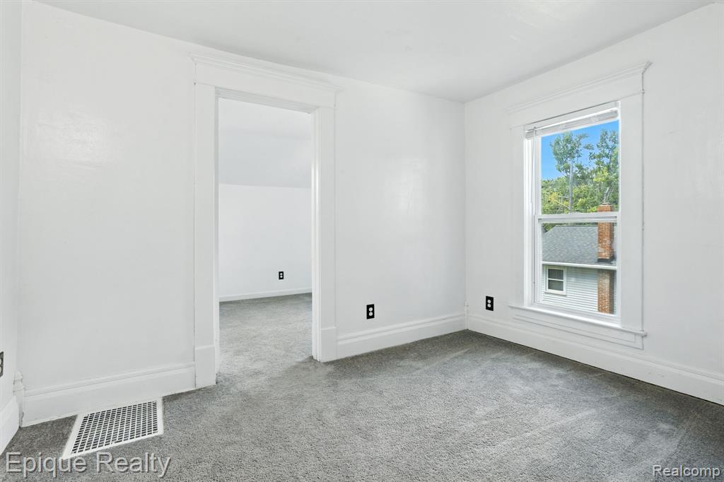 304 Jones Street, Yale, MI 48097 — Photo 17