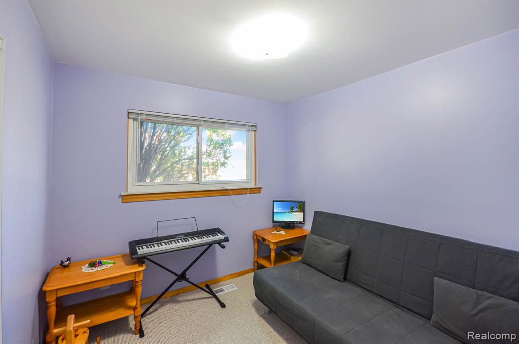 4804 Arden Avenue, Warren, MI 48092 — Photo 8