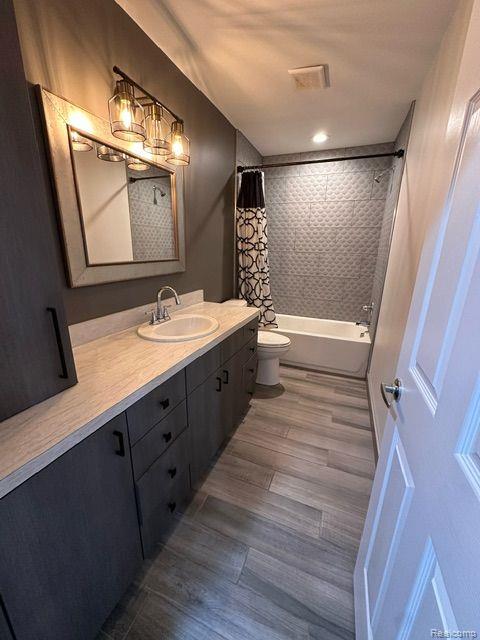 9025 GLASGOW Drive, White Lake, MI — Photo 53
