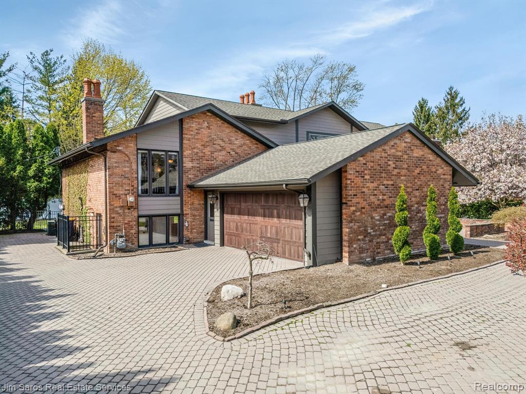 71 WOODLAND SHORES Drive, Grosse Pointe Shores, MI 48236 — Photo 4