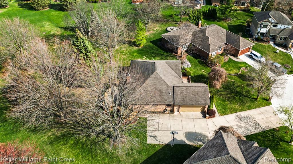 422 Parkland Court, Rochester Hills, MI 48307 — Photo 32