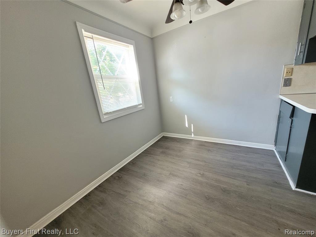 958 Cleveland Avenue, Lincoln Park, MI 48146 — Photo 5
