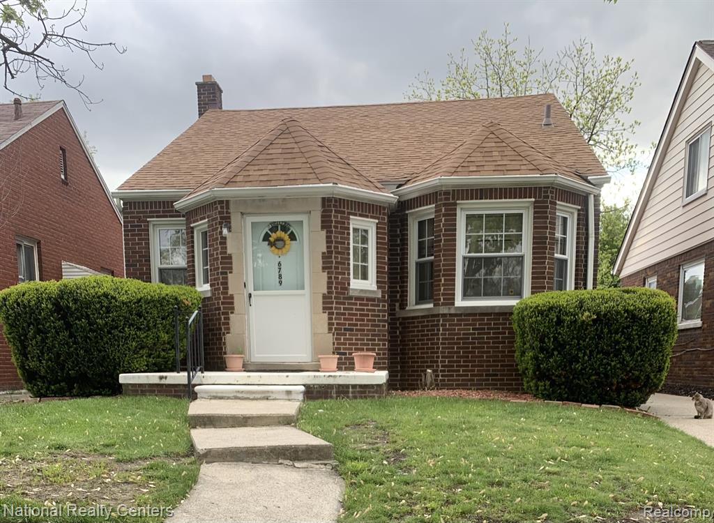 6789 Grandmont Avenue, Detroit, MI 48228 — front exterior