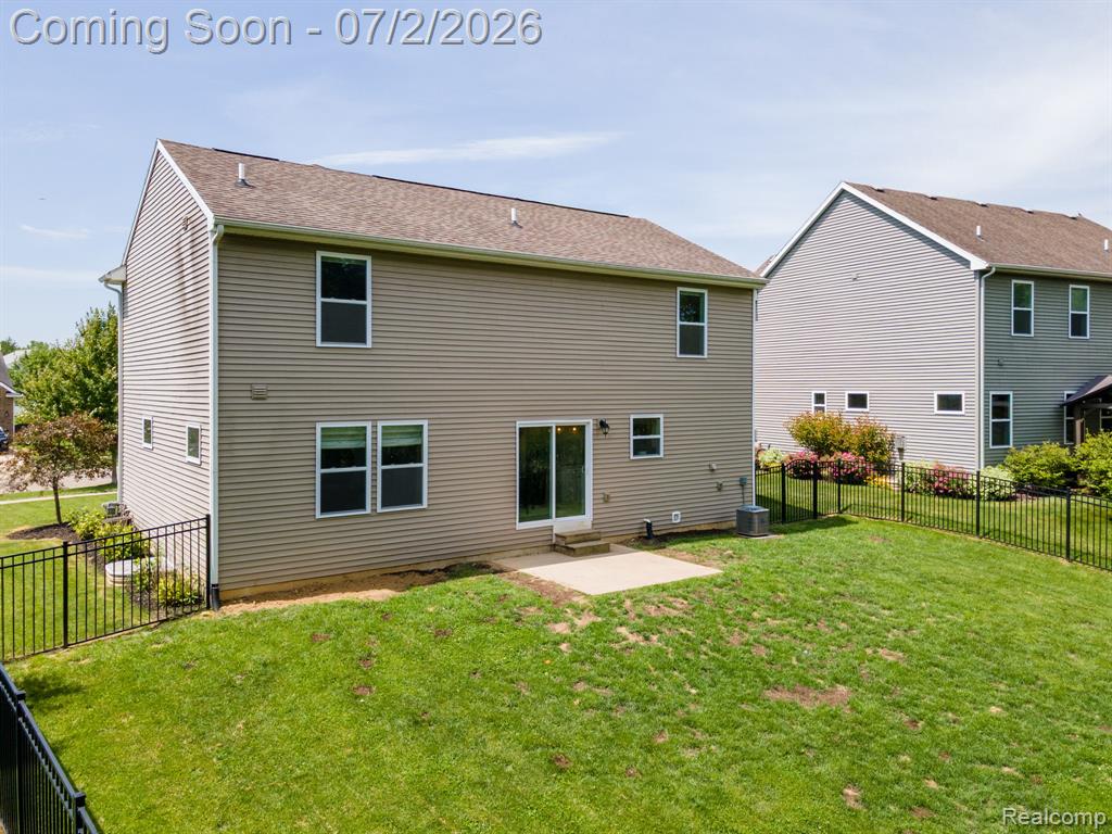 425 Knollwood Drive, Ortonville, MI 48462 — Photo 38