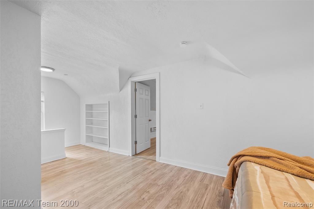 5935 Devonshire Road, Dearborn, MI 48224 — Photo 25