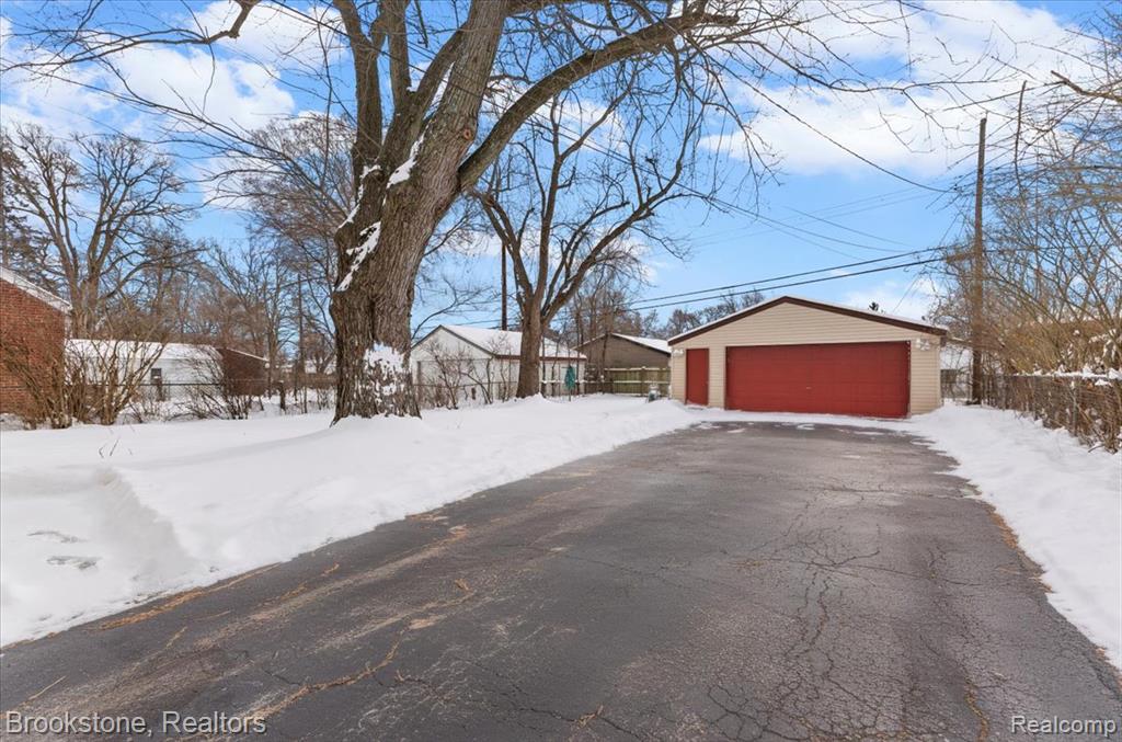 951 Argyle Avenue, Pontiac, MI 48341 — Photo 5